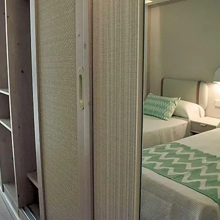 Ambassador Playa Ii Hotel 4*