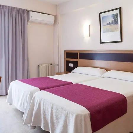 Ambassador Playa Ii 4* بينايدورم